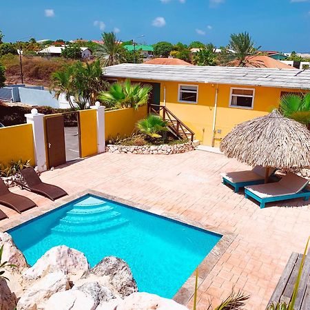 Casa Di Caribe - Private Pool In The Month Of June ! Willemstad Exteriér fotografie
